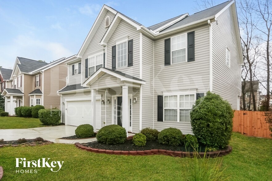 Building Photo - 2853 Island Point Dr NW