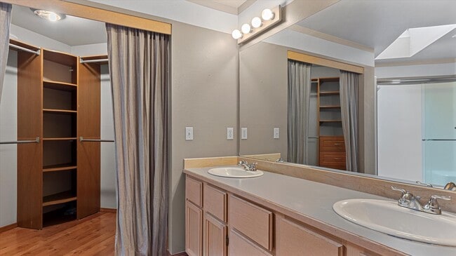 Building Photo - 24609 SE 45th Way