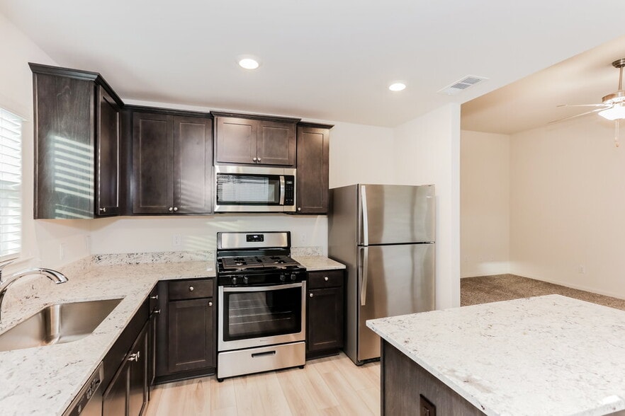 Building Photo - 1456 Palamedes Dr