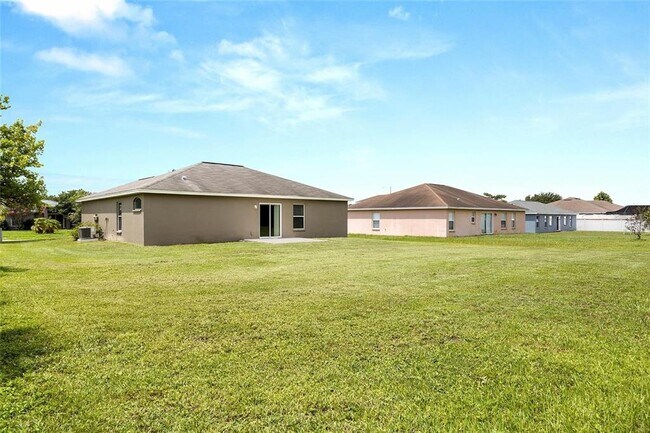 Building Photo - 5646 Great Egret Dr