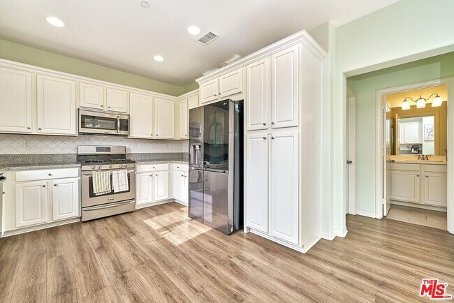 Building Photo - 11842 Nixon Ln