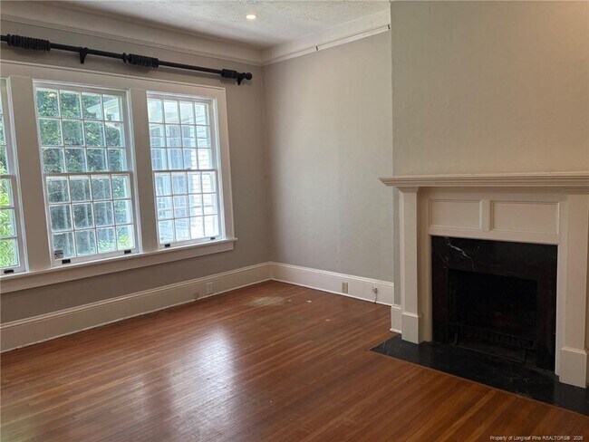 Building Photo - 310 Hinsdale Ave