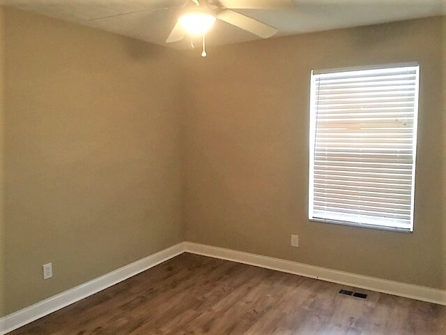 Building Photo - 328 Prairie Run Dr