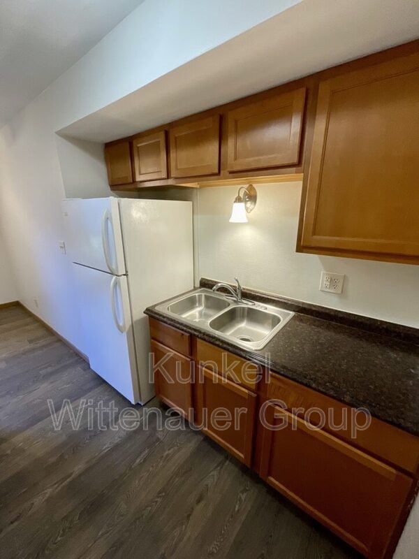 Building Photo - 1805 Jamestown Rd