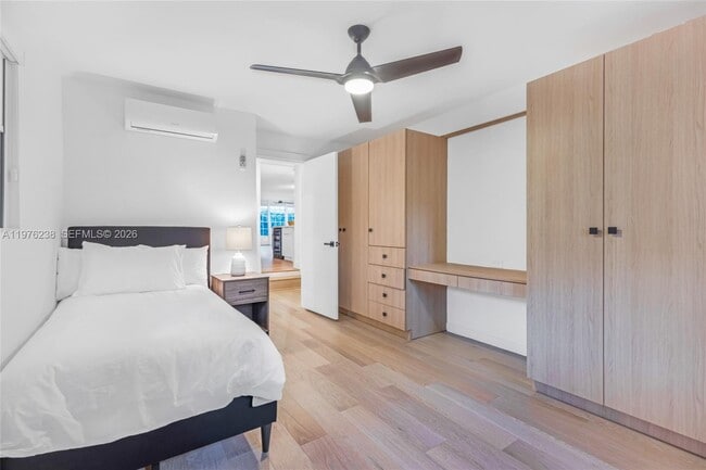 Building Photo - 535 NE 50th Terrace