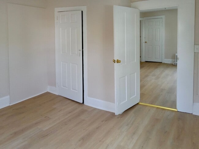 Building Photo - 53 Lincoln St