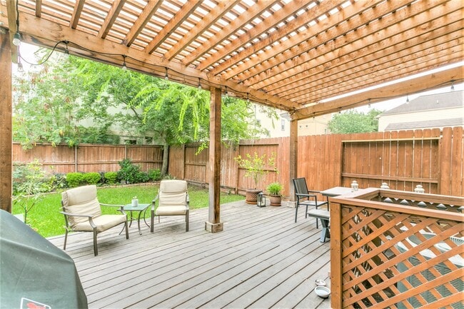 Building Photo - 5742 Kiam St