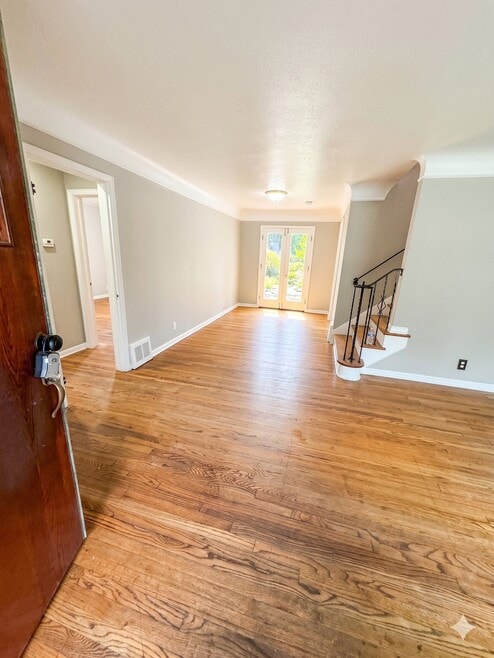 Building Photo - 26230 Briardale Ave