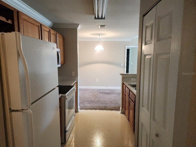 Building Photo - 18271 Bridle Club Dr