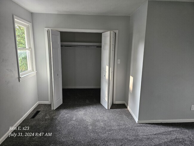 Building Photo - 26154 Rogers Rd