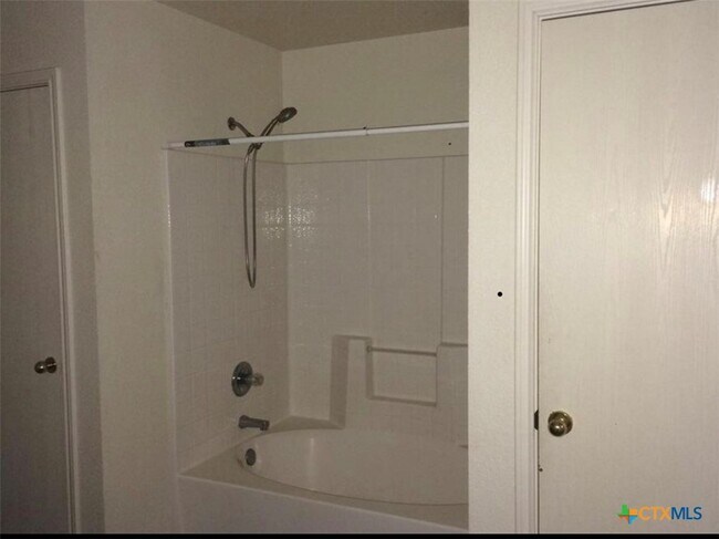 Building Photo - 4212 Embers Dr