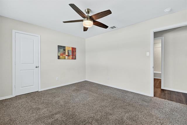 Building Photo - 410 Goliad St
