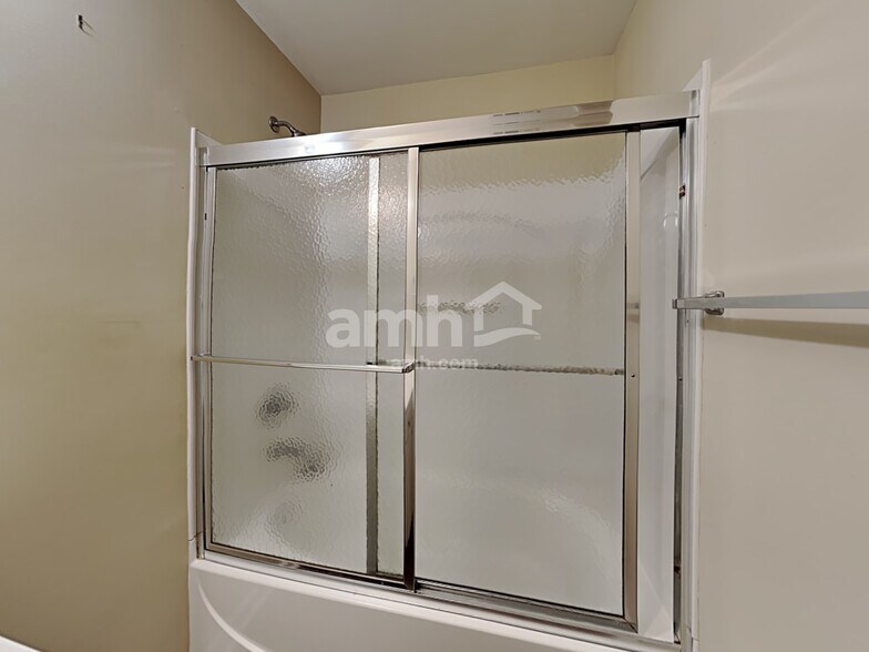 Building Photo - 108 Jordan Crest Ct