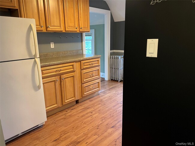 Building Photo - 140 12th Ave