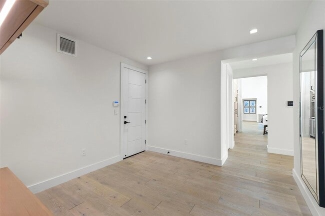 Building Photo - 5129 W Neptune Way