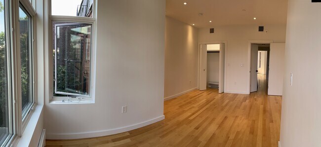 Building Photo - 55 Delle Ave