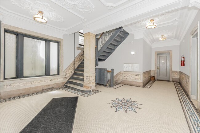 Building Photo - 29 Convent Ave