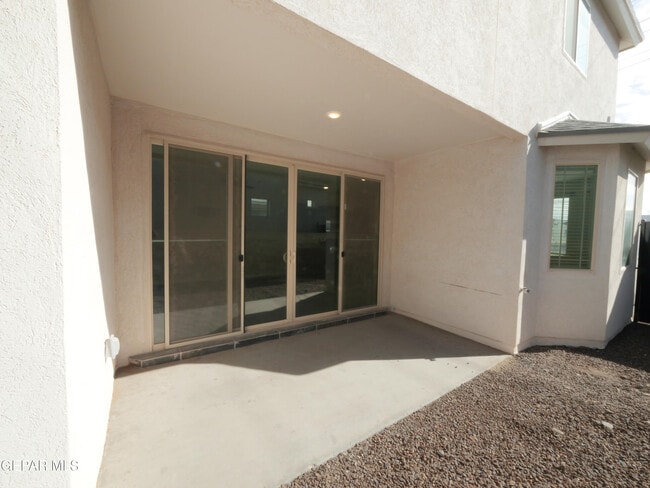 Building Photo - 14655 Pebble Hills Blvd