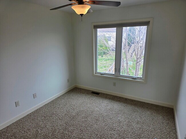 Building Photo - 3701 161st St