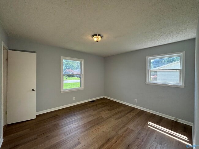 Building Photo - 104 Gann Ave