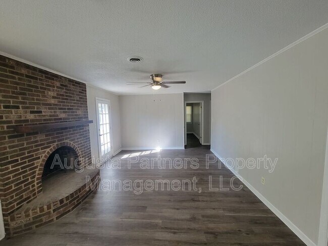 Building Photo - 119 Sunnywood Dr