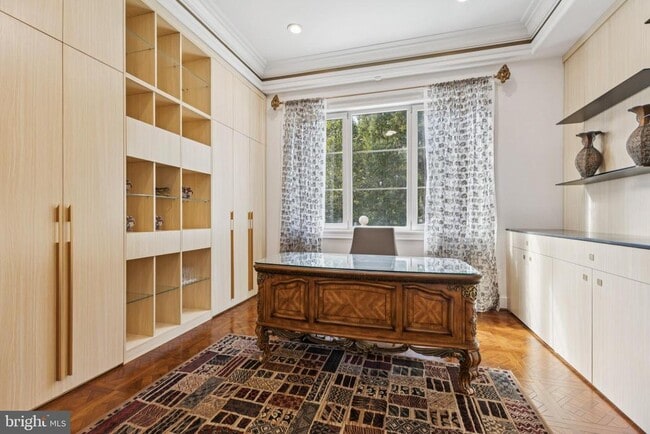 Building Photo - 855 Dolley Madison Blvd