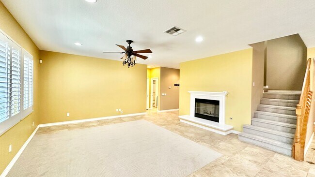 Building Photo - Wonderful Executive Style Two-Story Home i...