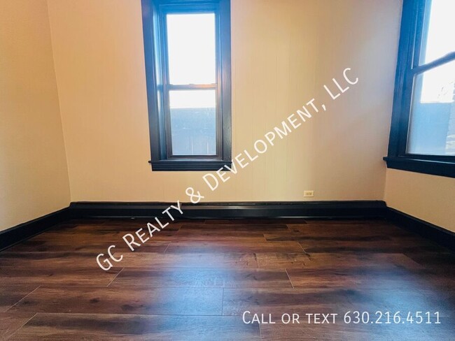 Building Photo - *** REST OF MARCH RENT FREE / 2ND FLOOR UN...