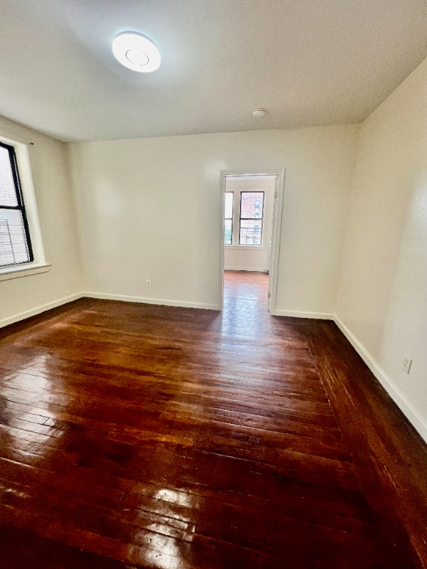 Building Photo - 354 Bergen Ave