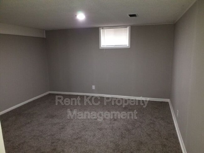 Building Photo - 13205 Craig Ave