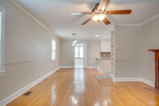 Building Photo - 1613 E Jordan St