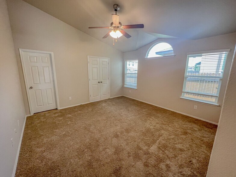 Building Photo - 248 Geode Ln