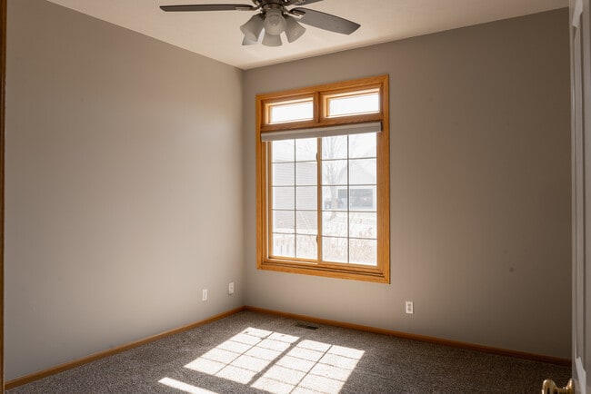 Building Photo - 7337 Collister Rd