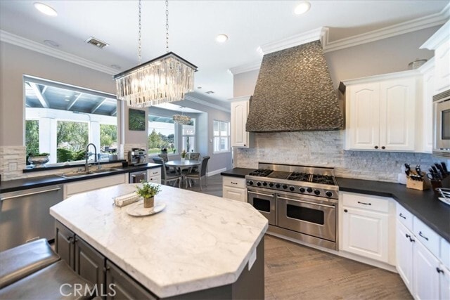 Building Photo - 42160 Cll Barbona