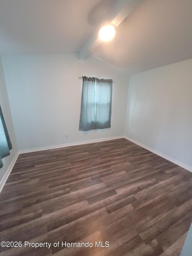 Building Photo - 513 Hollyhock Ln