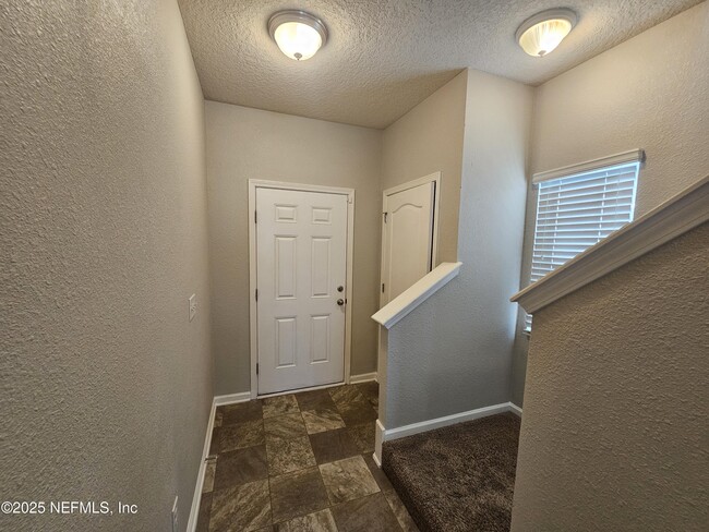 Building Photo - 8476 Julia Marie Cir