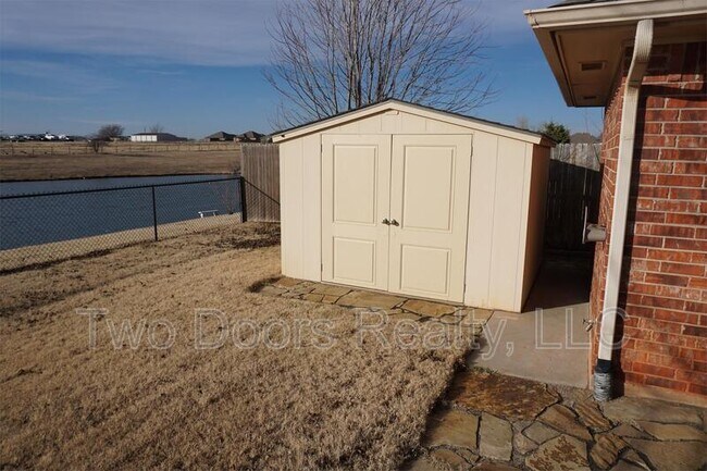Building Photo - 9601 Crooked Creek Ln