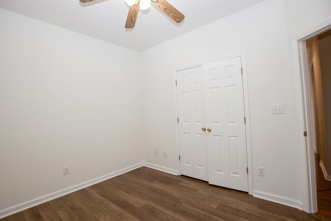 Building Photo - 26 Tahoe Cir