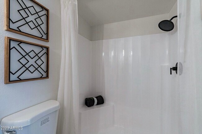 Building Photo - 4608 W Maryland Ave