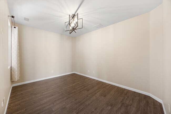 Building Photo - **Charming Home for Rent in Damonte Ranch**