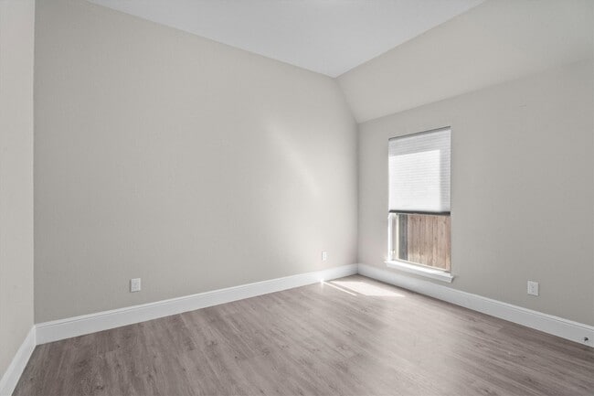 Building Photo - 28348 Sterling Oak Dr