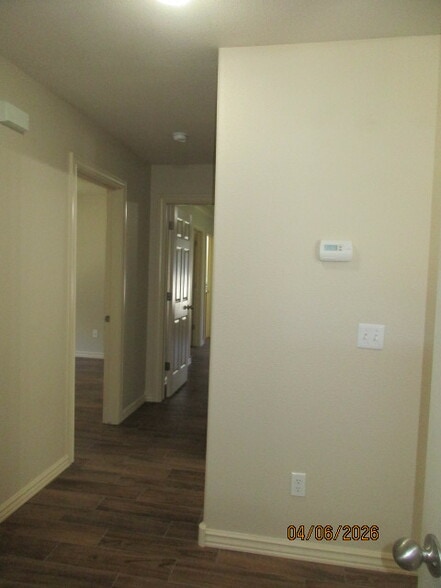 Building Photo - 937 Oak Crossing Dr