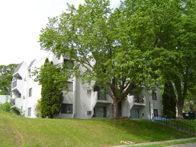 Building Photo - Riverview Apartments