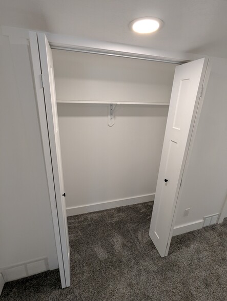 Hall Closet 2 - 2311 E Quaking Aspen Ln