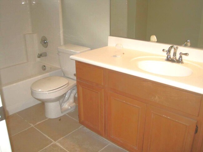 Building Photo - 2894 Echo Springs Dr