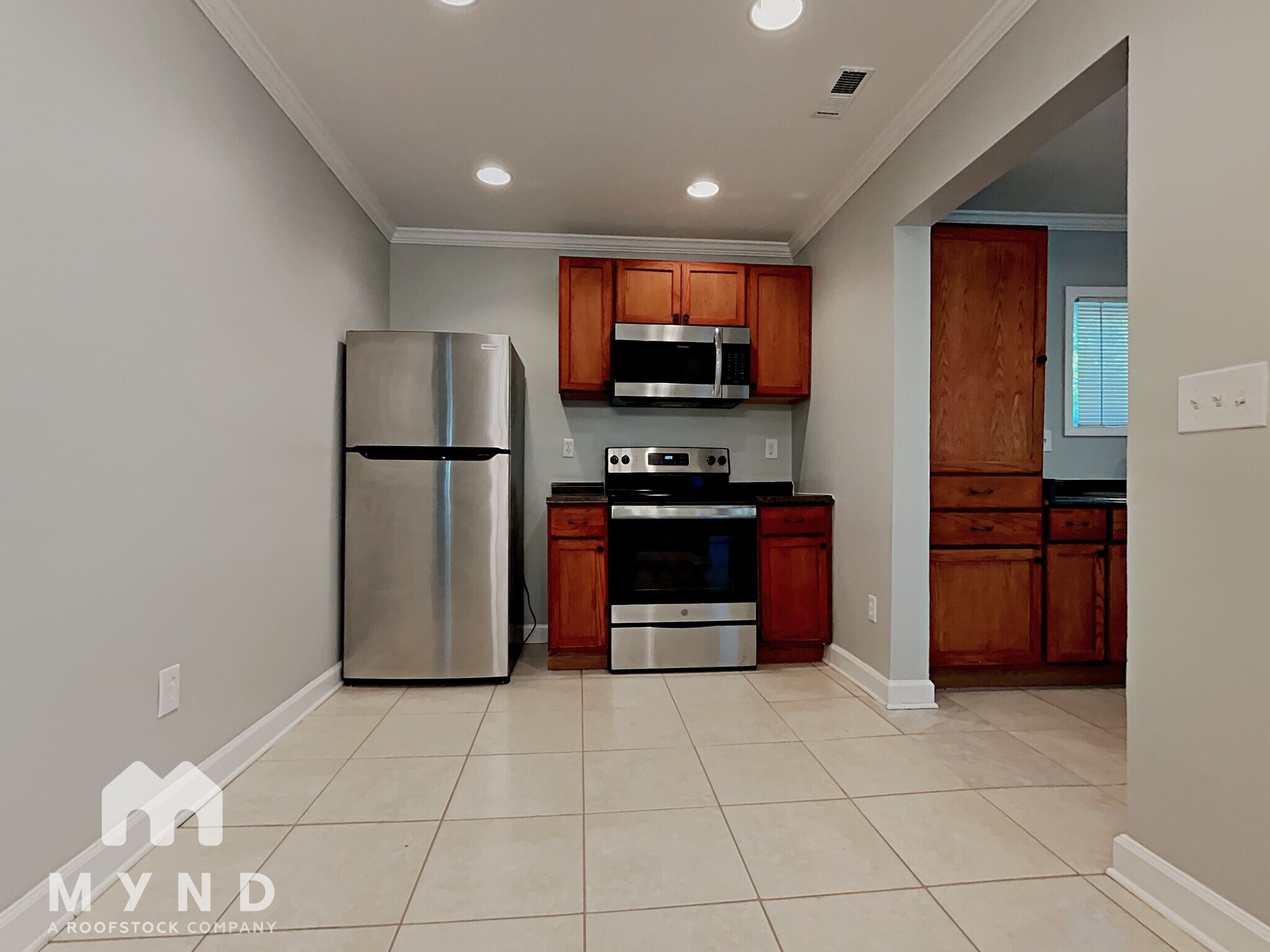 Building Photo - 5842 Olivet Dr