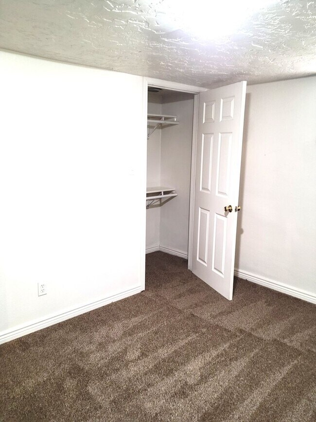 Building Photo - 1121 15th St