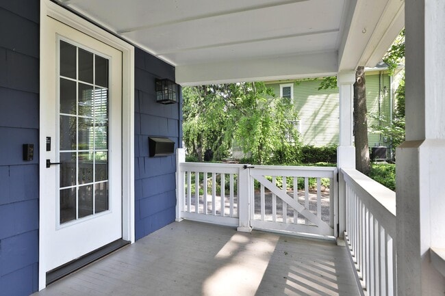 Building Photo - 125 S Knox St