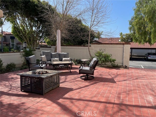 Building Photo - 3830 Avenida Del Presidente