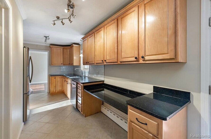 Building Photo - 6068 Glyndebourne Dr